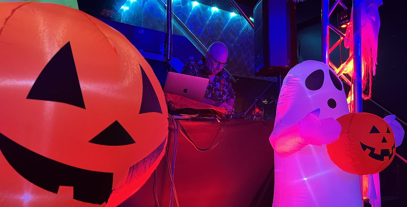 Halloween Zodiac Cropped